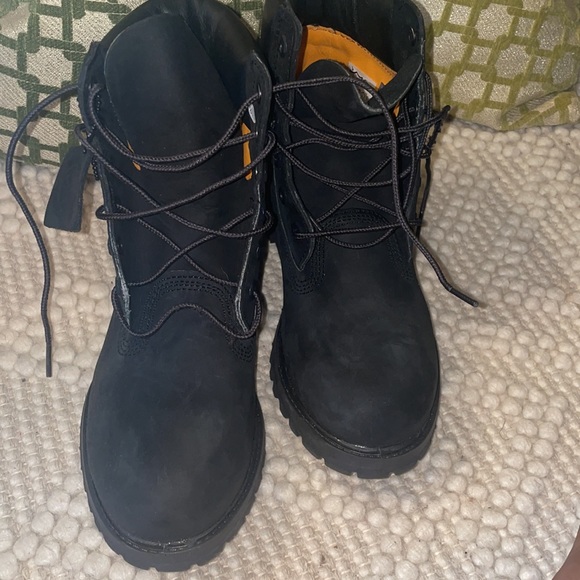 SOLD‼️ Timberland Women’s 🔥flash sale 🔥 - Picture 2 of 11